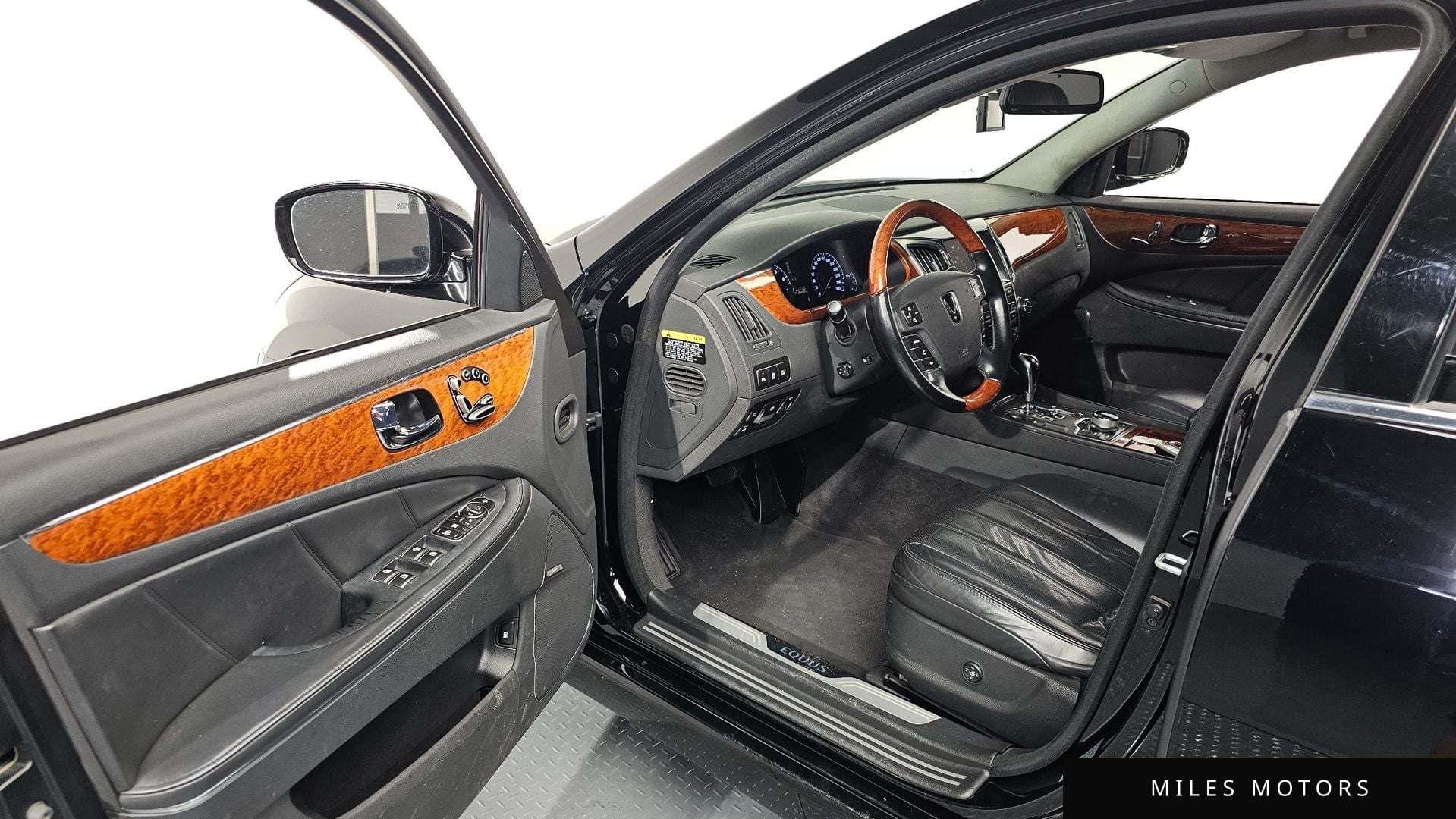 Hyundai Equus 2011 — миниатюра 10
