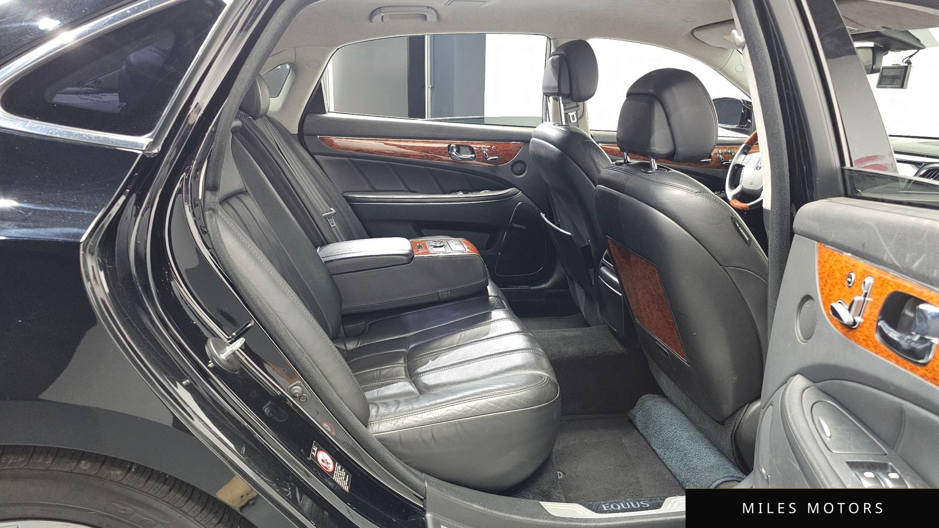 Hyundai Equus 2011 — миниатюра 12