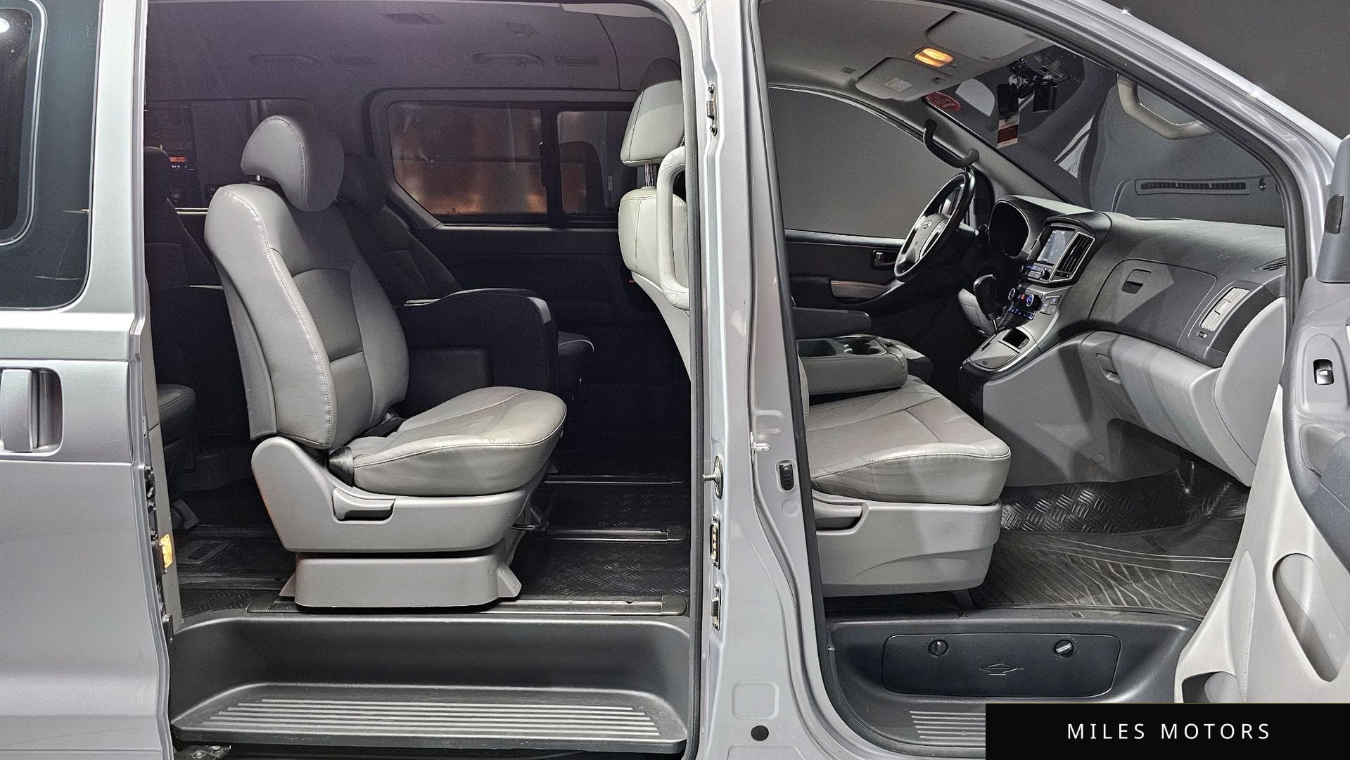 Hyundai Starex 2019 — миниатюра 10