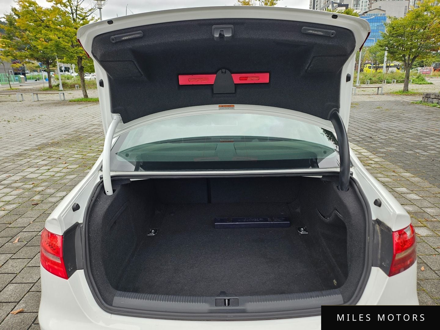 Audi A4 2015 — миниатюра 6