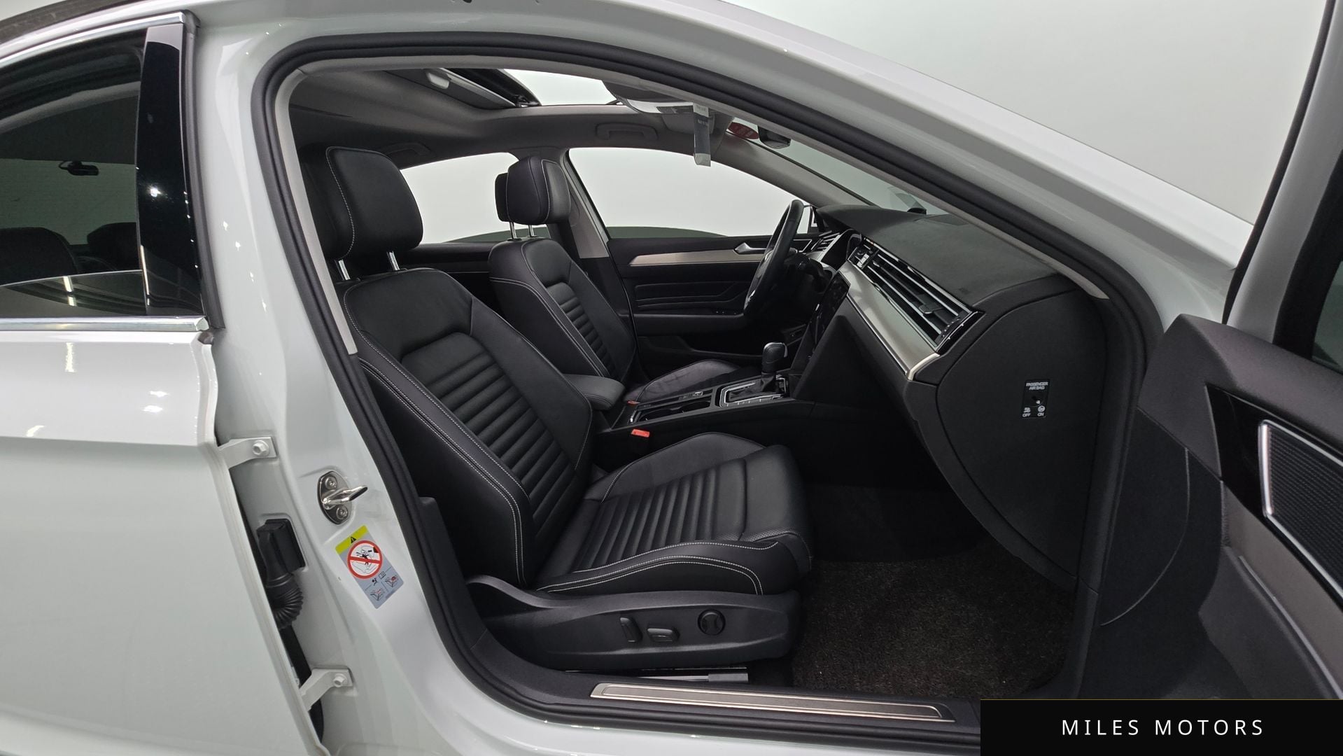 Volkswagen Passat 2021 — миниатюра 11
