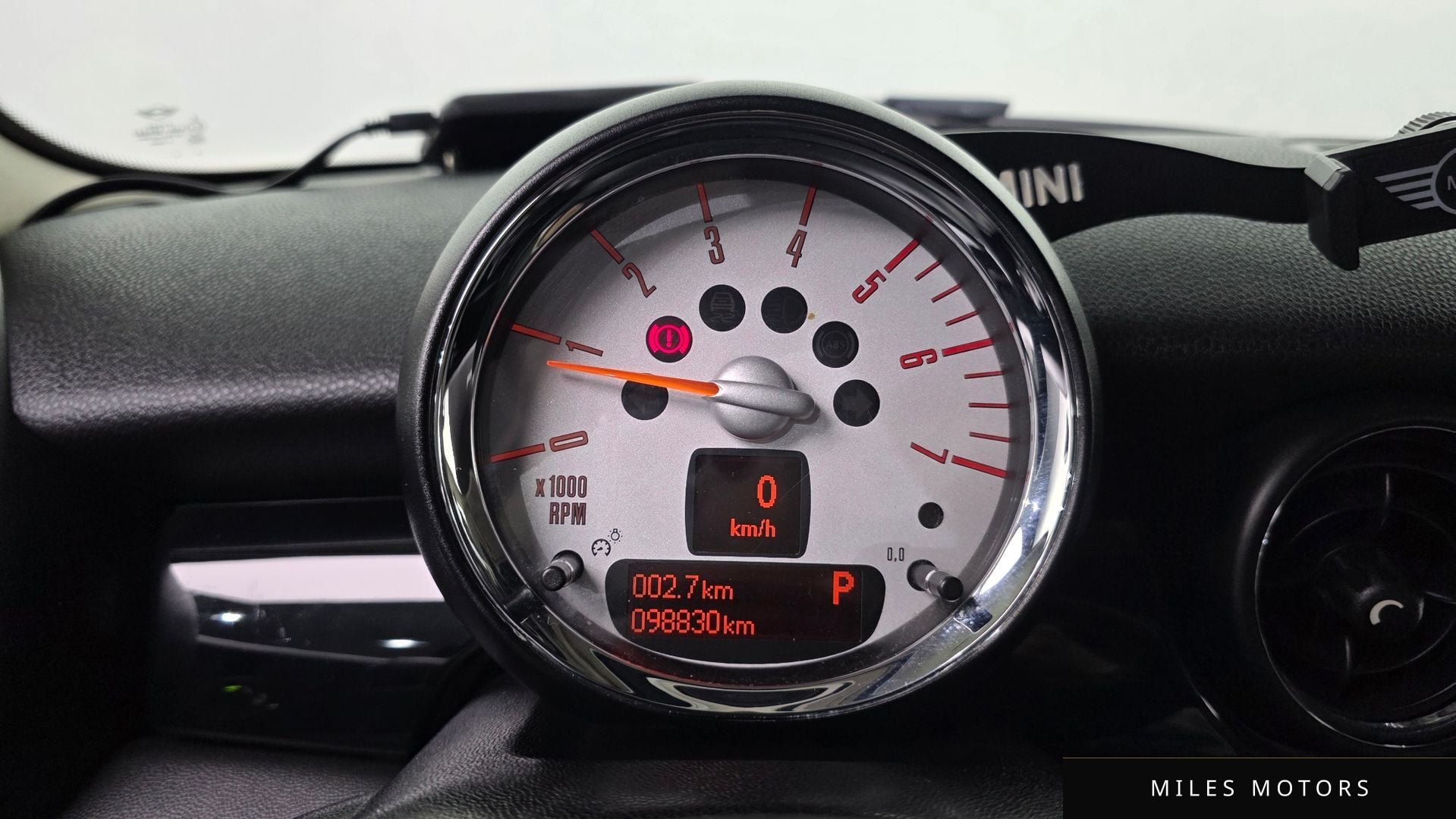 MINI Cooper D 2013 — миниатюра 8
