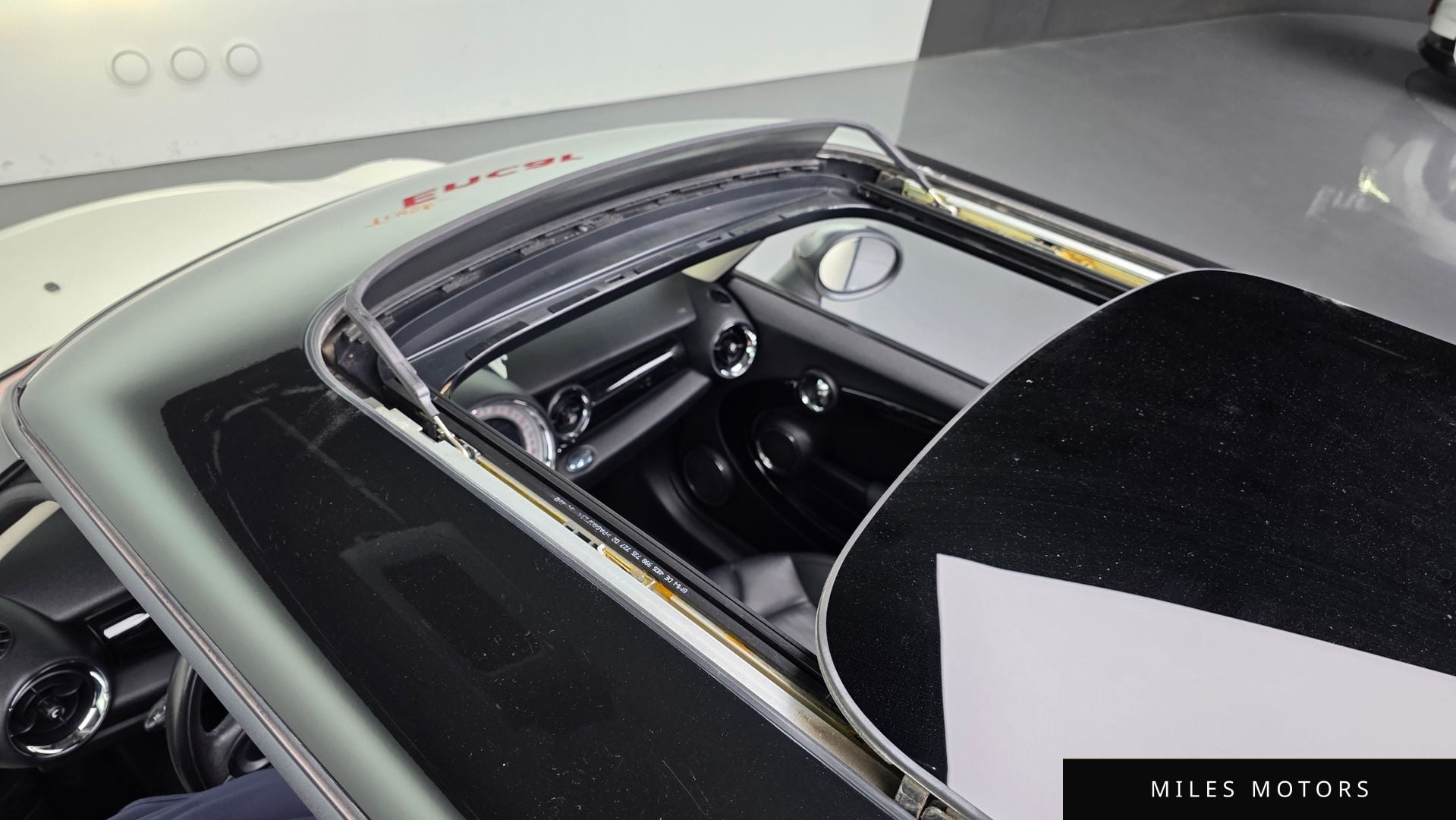 MINI Cooper D 2013 — миниатюра 11