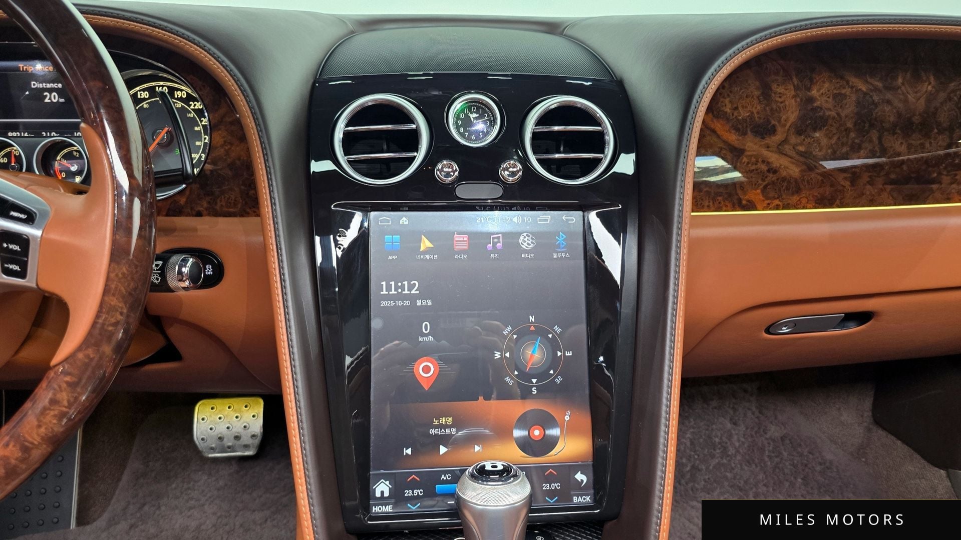 Bentley 플라잉스퍼 2015 — миниатюра 15