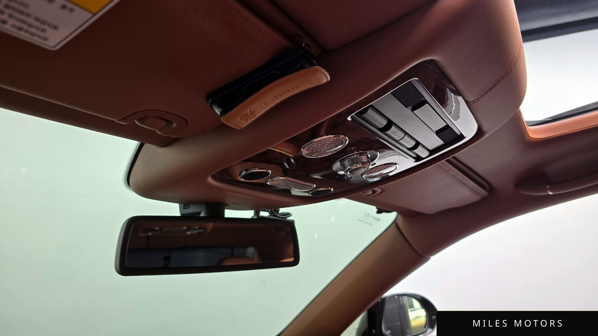 Bentley 플라잉스퍼 2015 — миниатюра 20