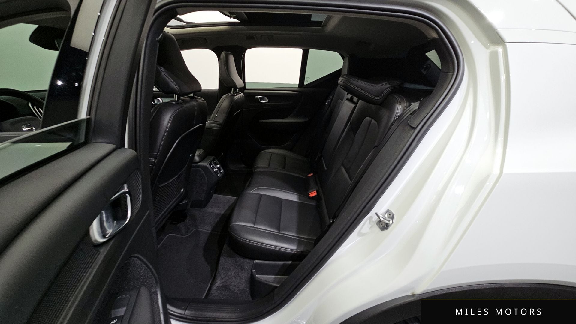 Volvo XC40 2021 — миниатюра 11