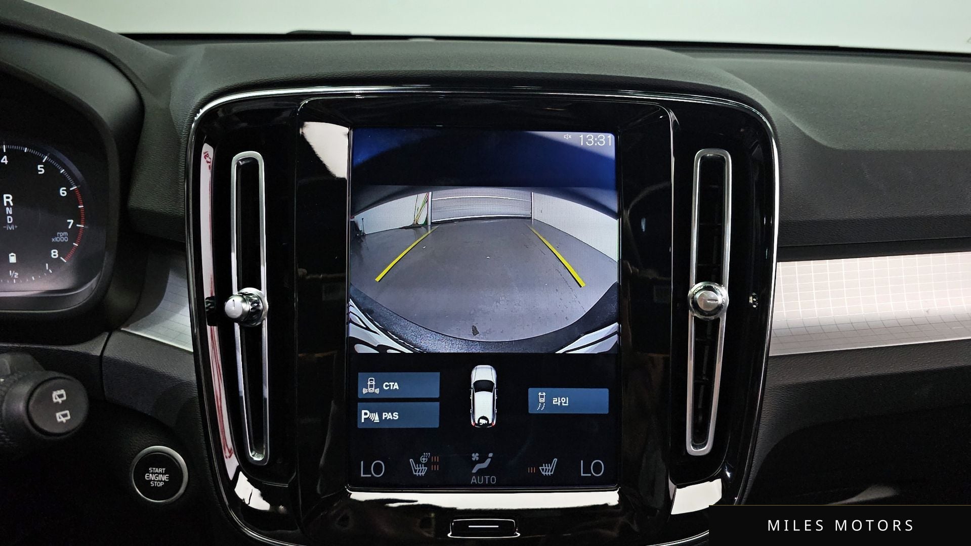 Volvo XC40 2021 — миниатюра 17
