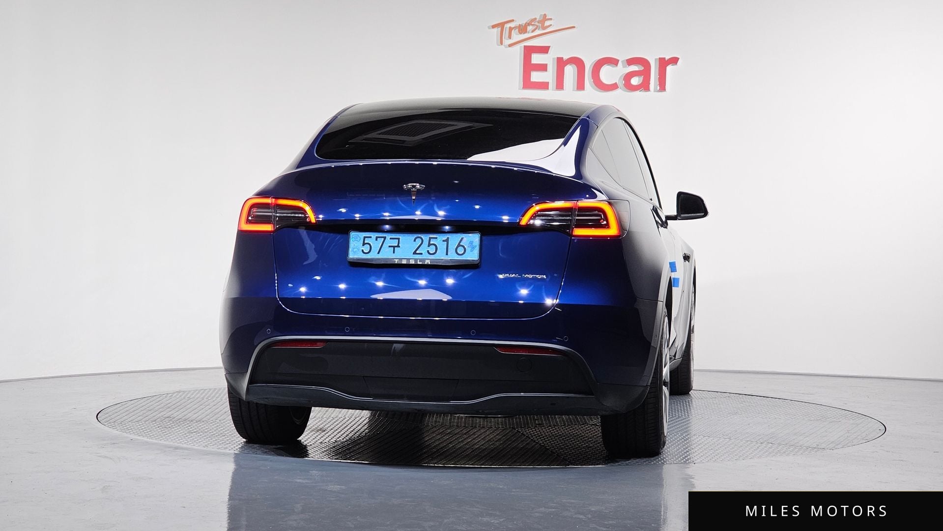 Tesla 모델 Y 2022 — миниатюра 4