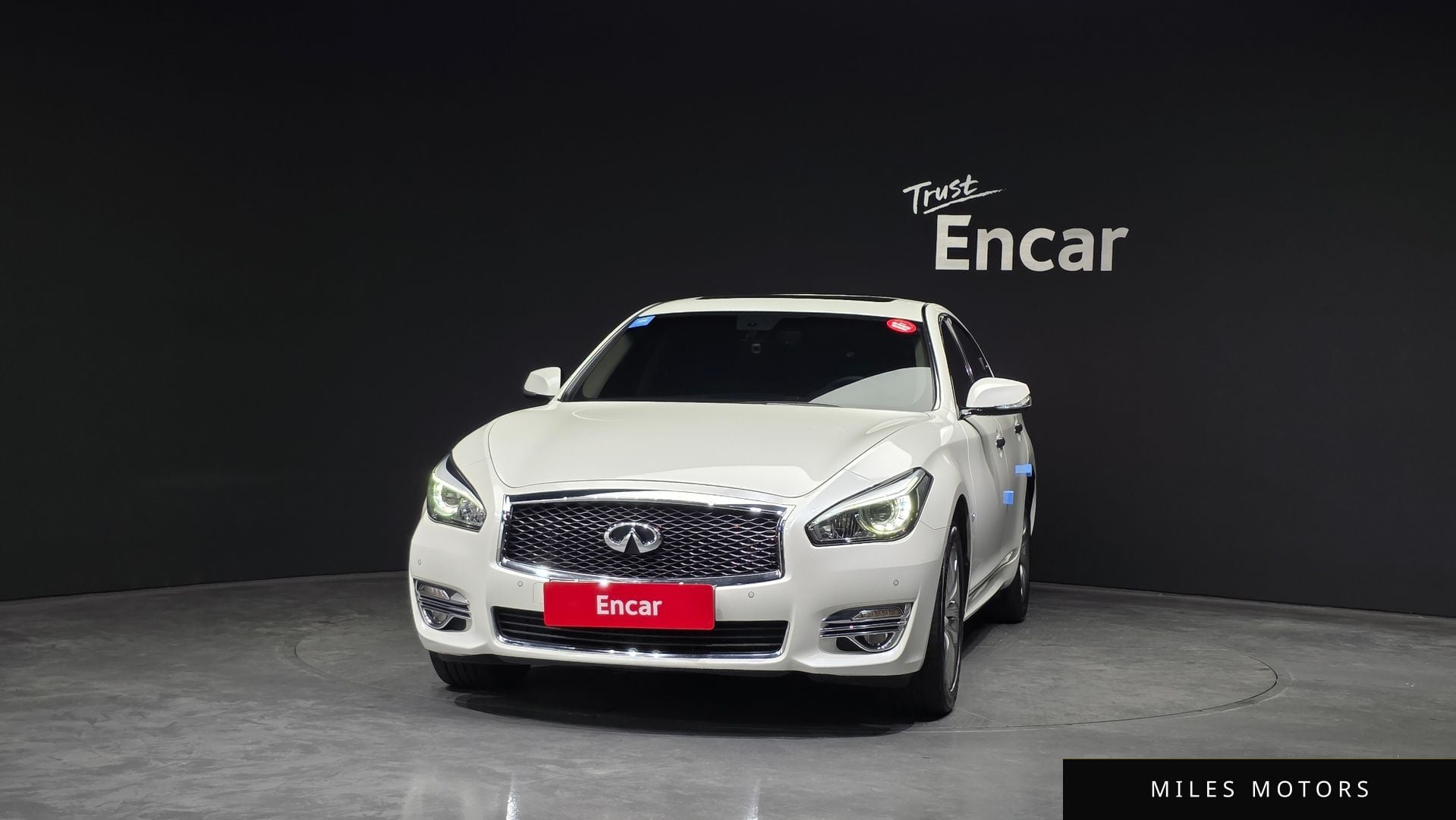 Infiniti Q70 2018 — миниатюра 3