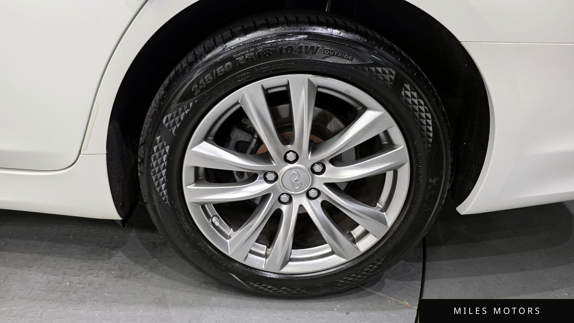 Infiniti Q70 2018 — миниатюра 5