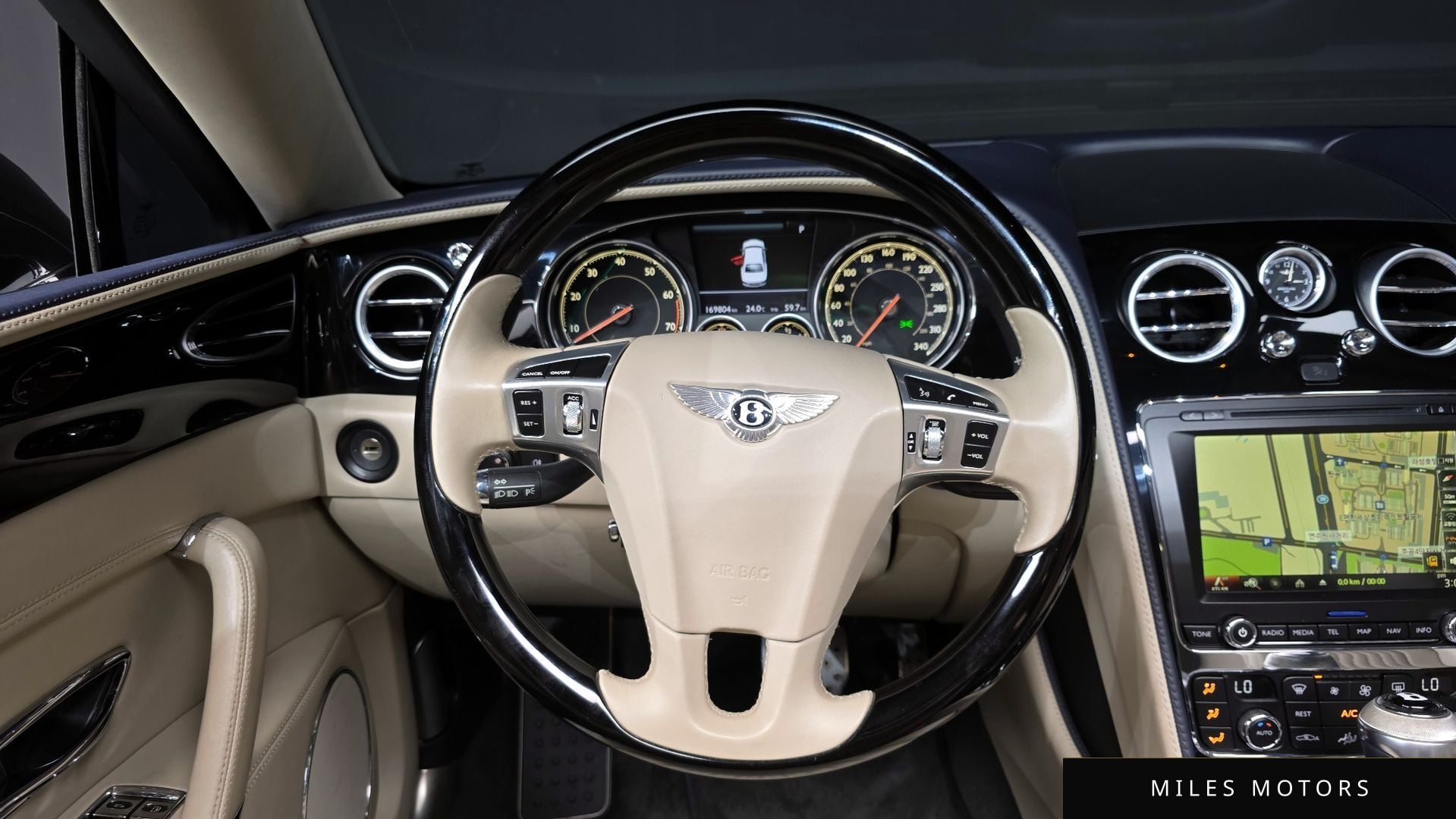 Bentley 플라잉스퍼 2018 — миниатюра 13