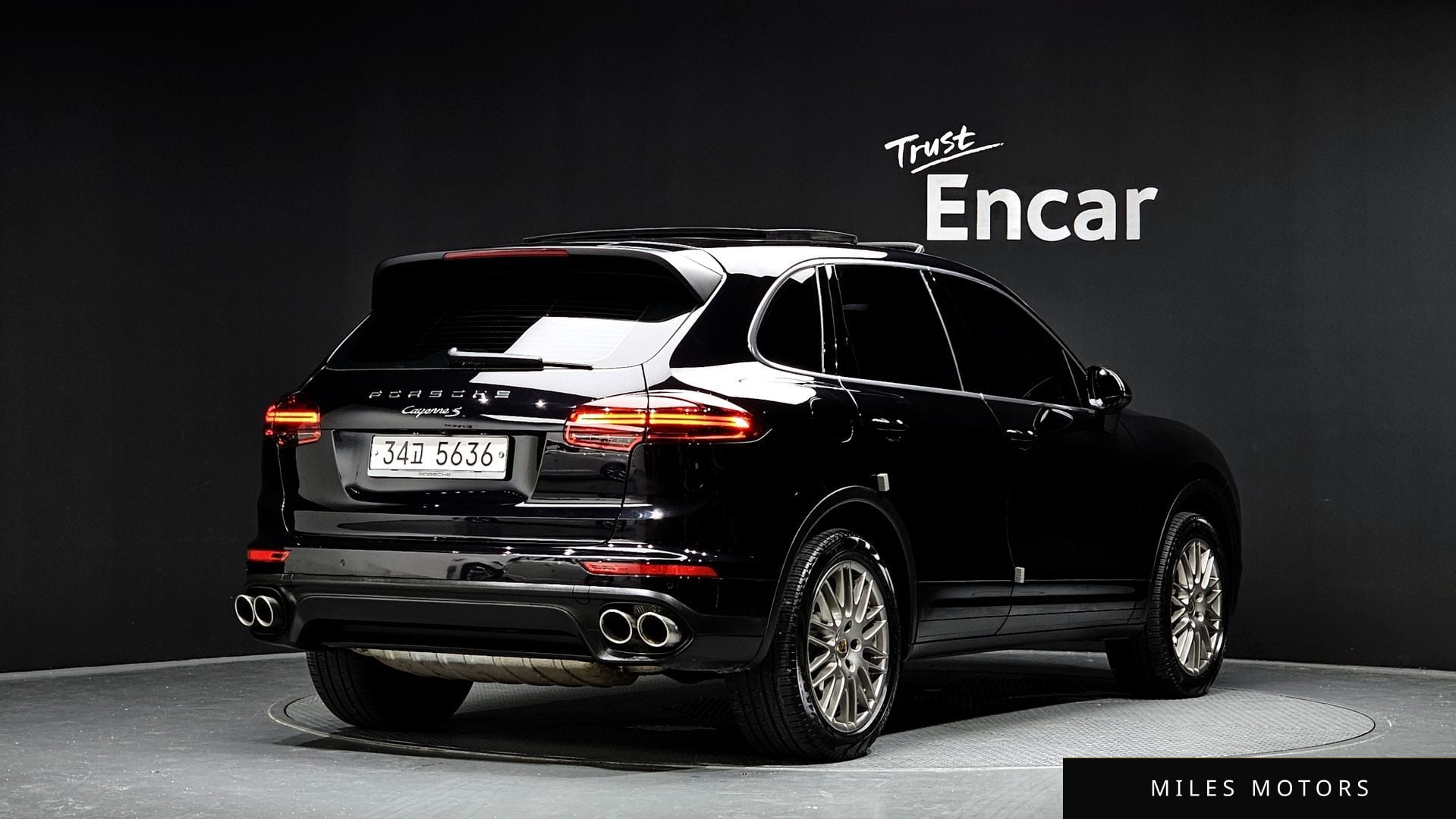 Porsche Cayenne 2015 — миниатюра 2