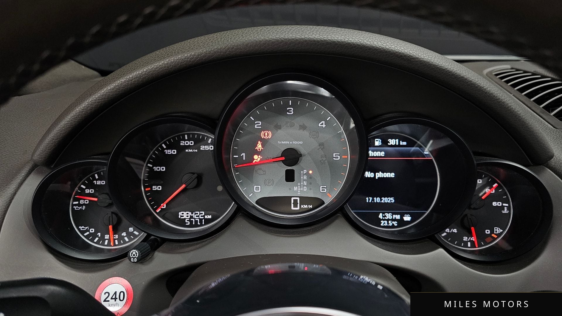 Porsche Cayenne 2015 — миниатюра 8