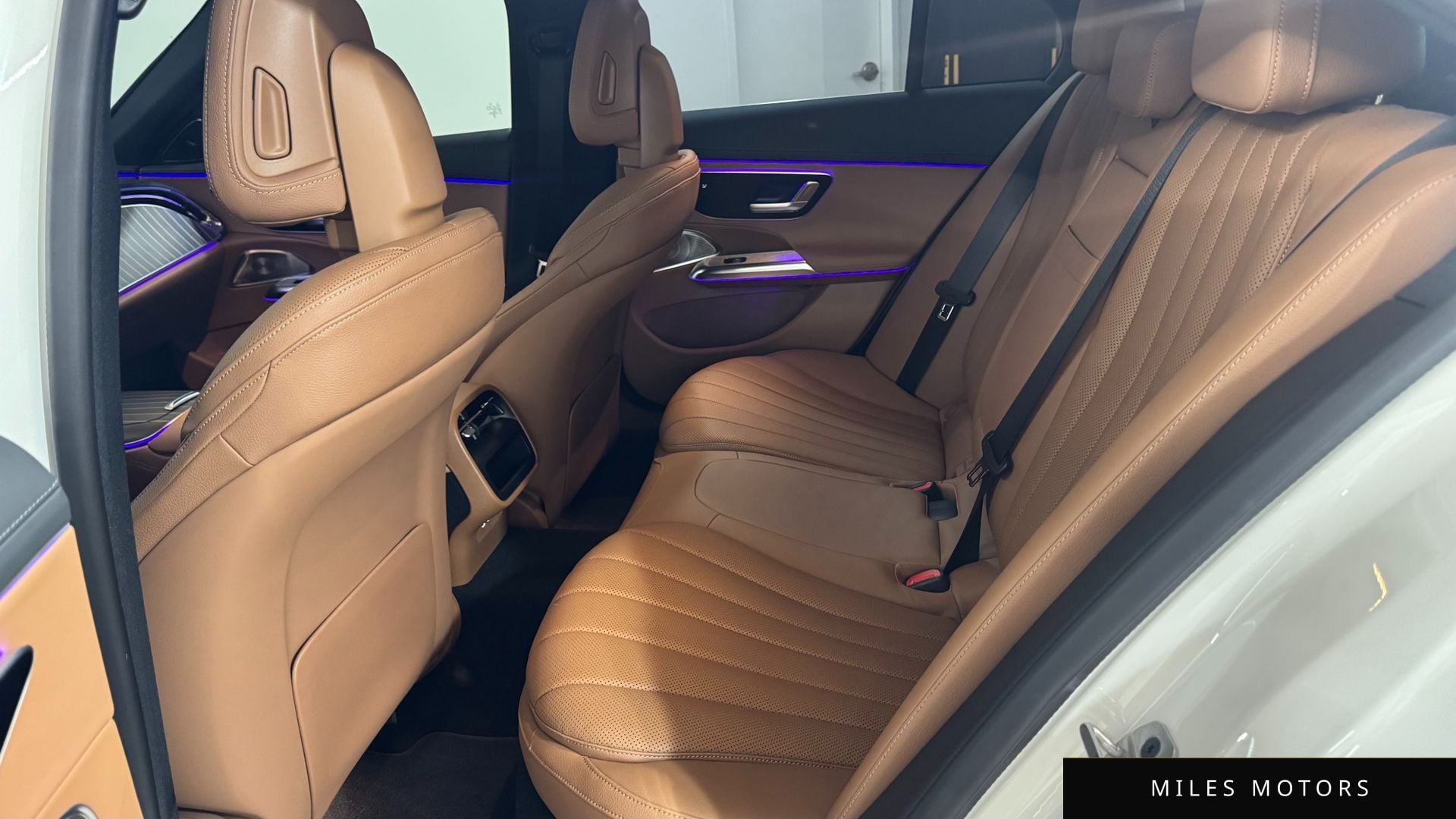 Mercedes-Benz E-Class W214 2025 — миниатюра 11