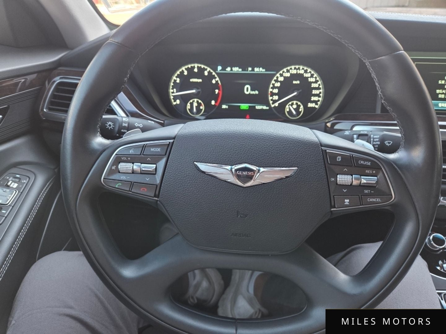 Genesis EQ900 2016 — миниатюра 12