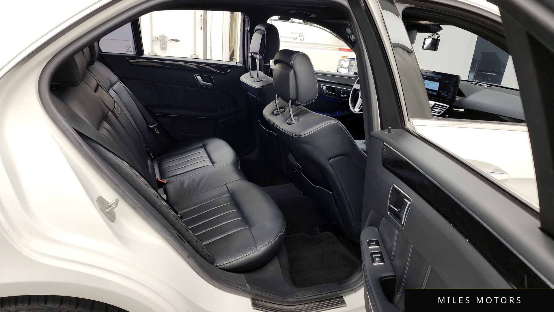 Mercedes-Benz E-Class W212 2014 — миниатюра 12