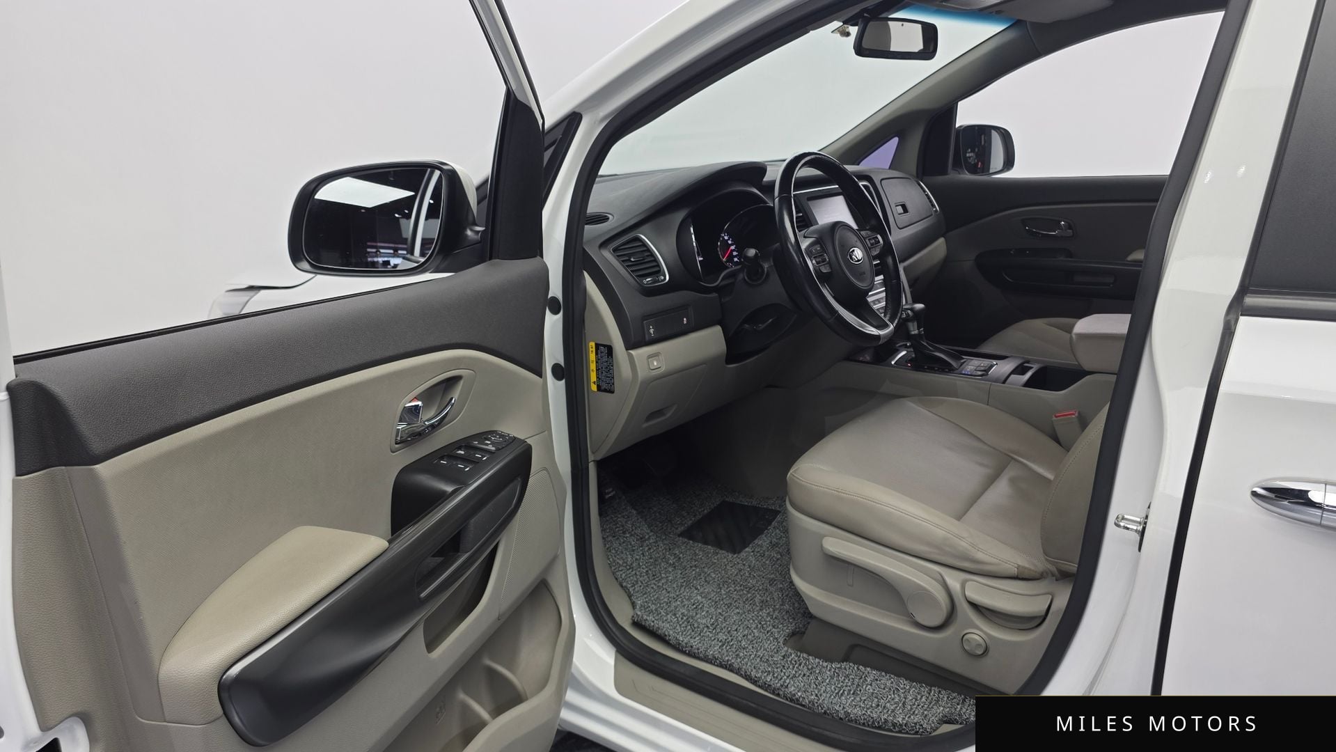 Kia Canival 2018 — миниатюра 11