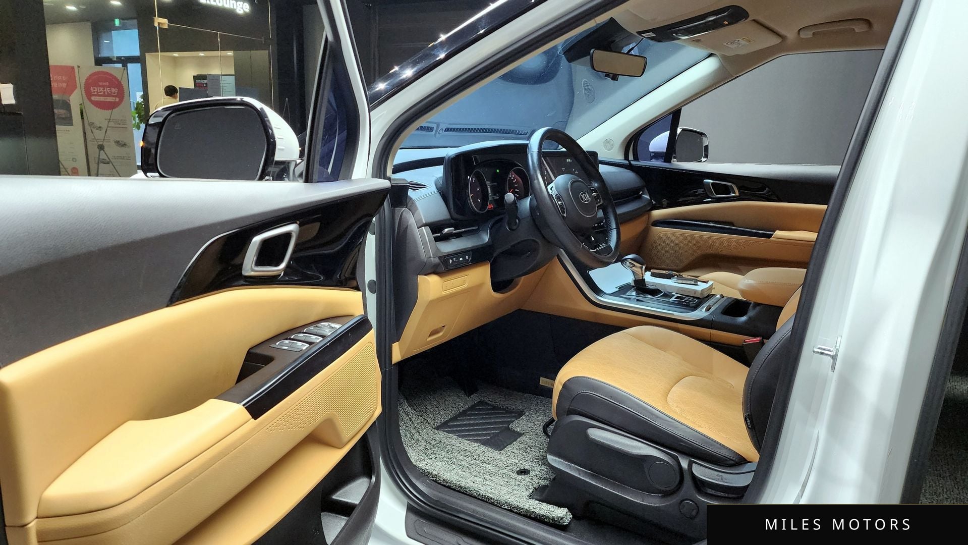 Kia Carnival 2021 — миниатюра 12