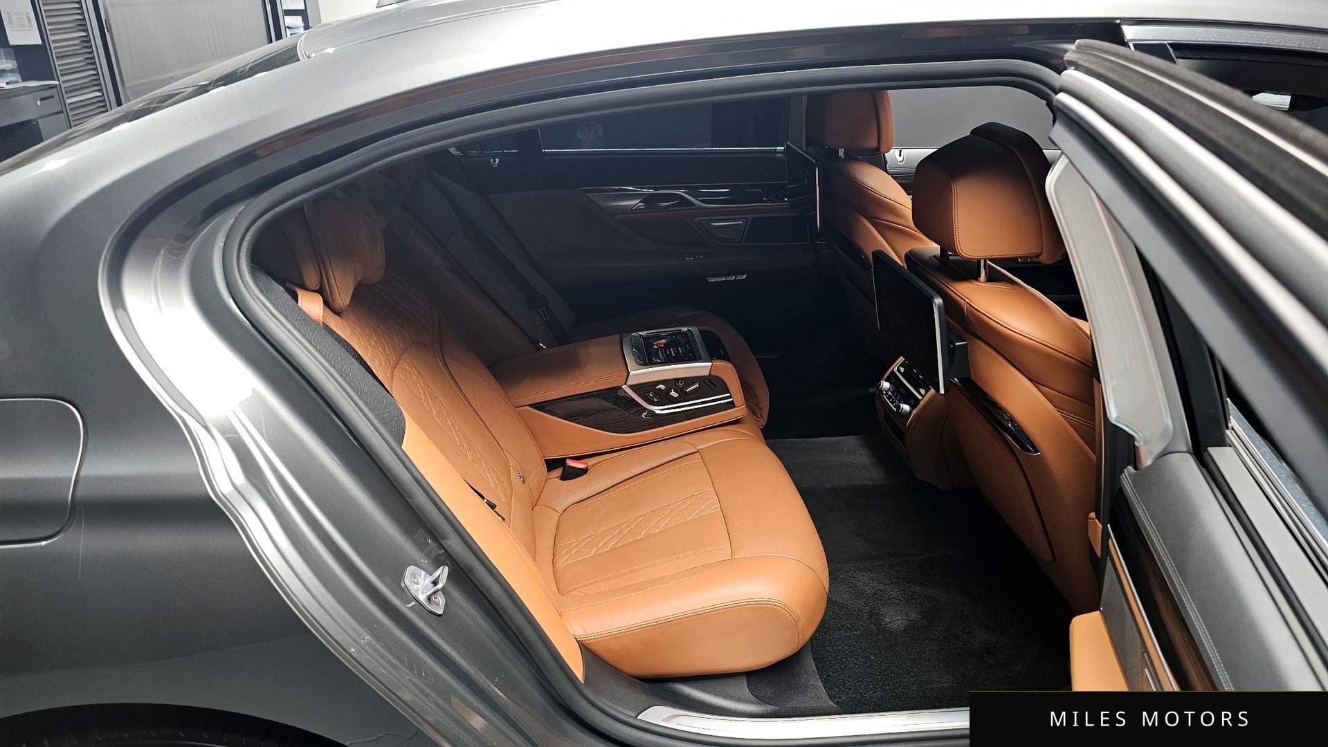BMW 7시리즈 (G11) 2018 — миниатюра 11