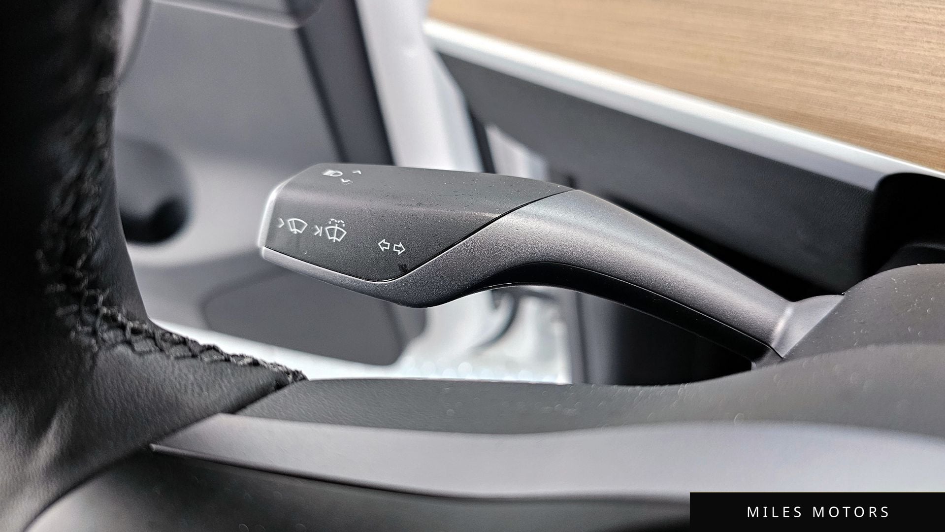 Tesla Model Y 2021 — миниатюра 18