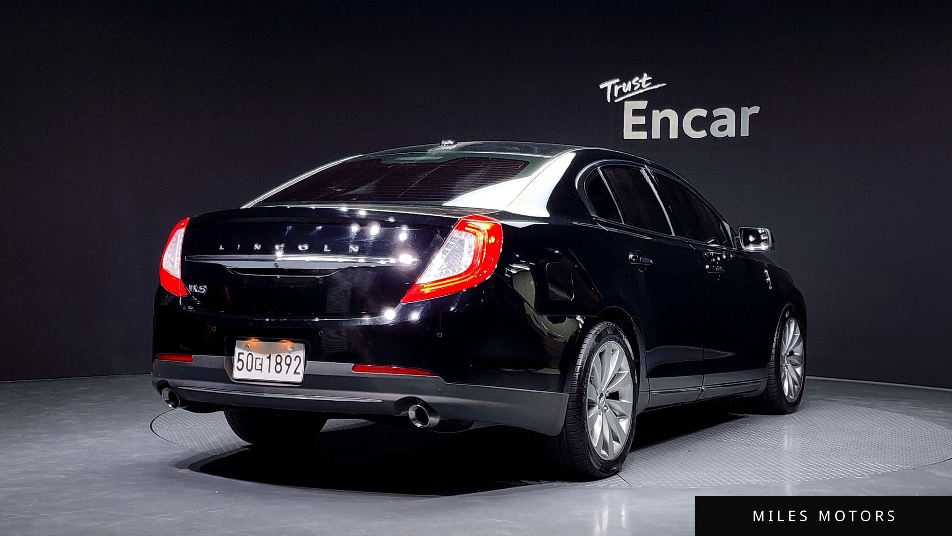 Lincoln MKS 2016 — миниатюра 2