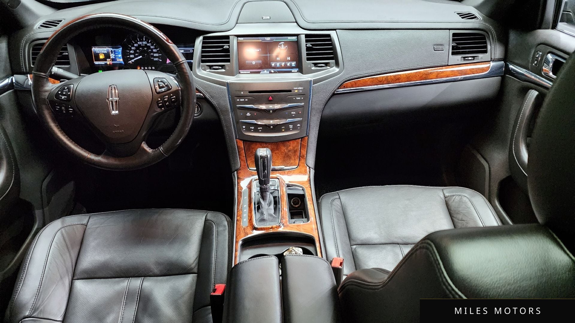 Lincoln MKS 2016 — миниатюра 7