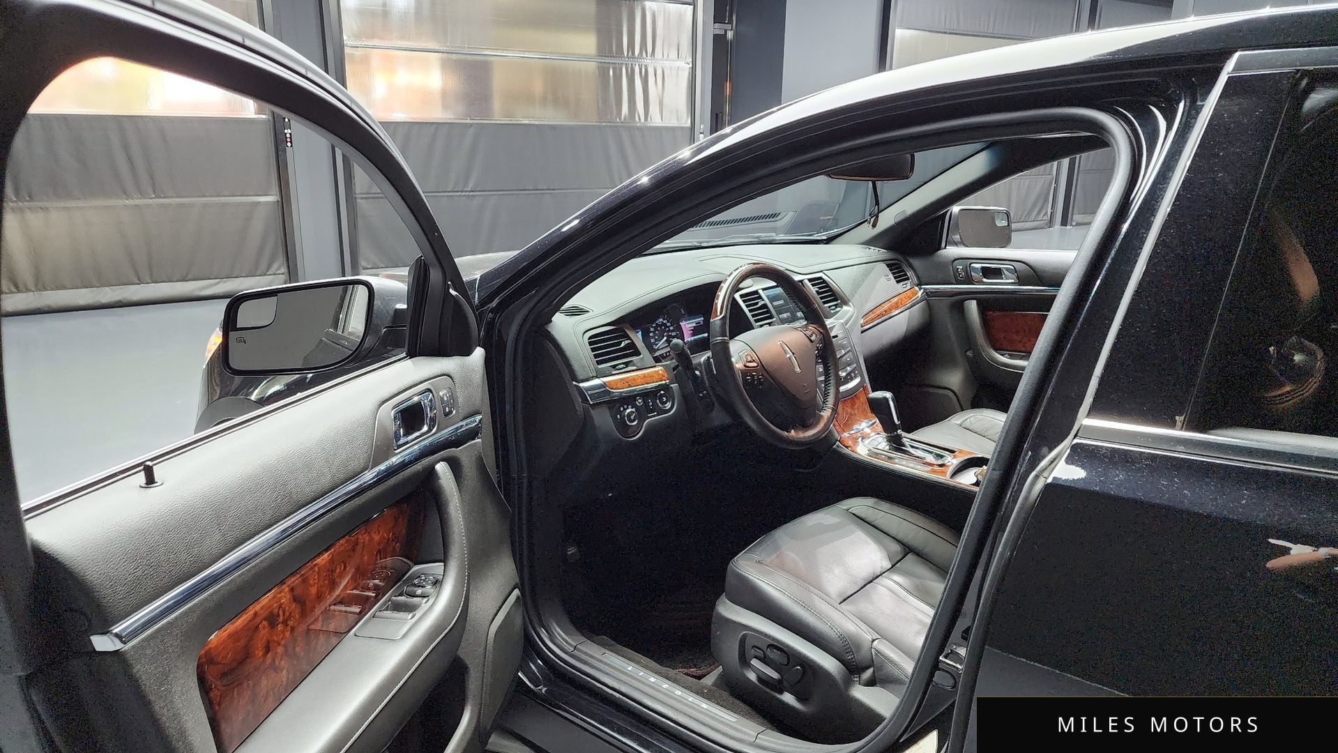 Lincoln MKS 2016 — миниатюра 10