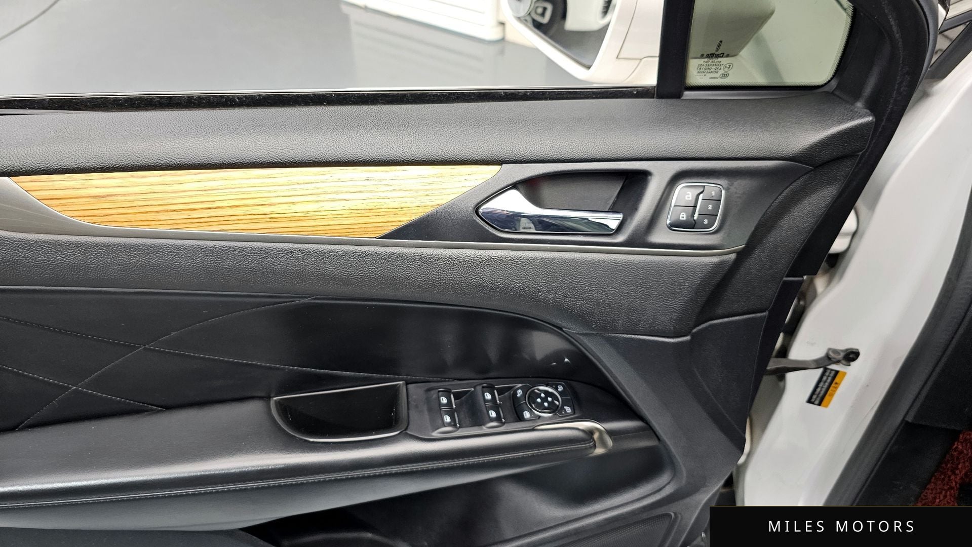 Lincoln MKC 2015 — миниатюра 17