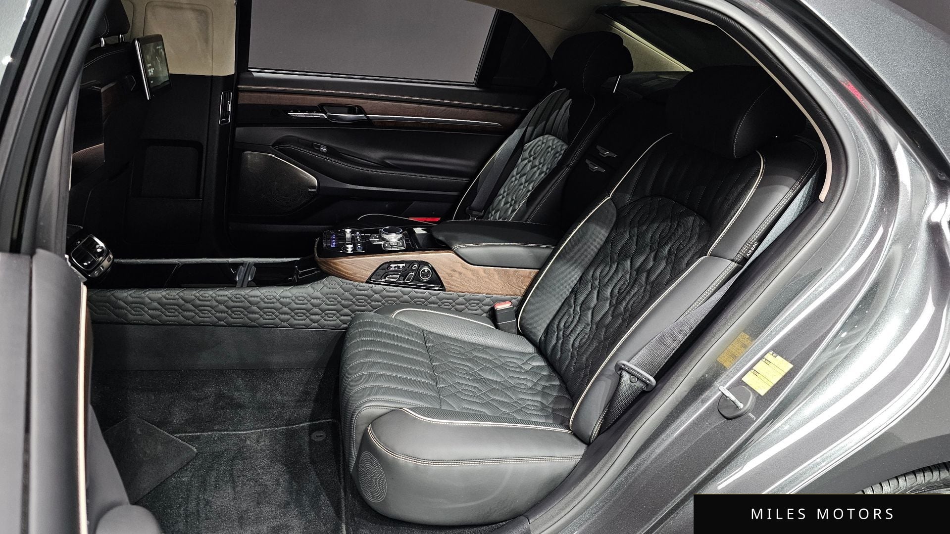 Genesis G90 2021 — миниатюра 12