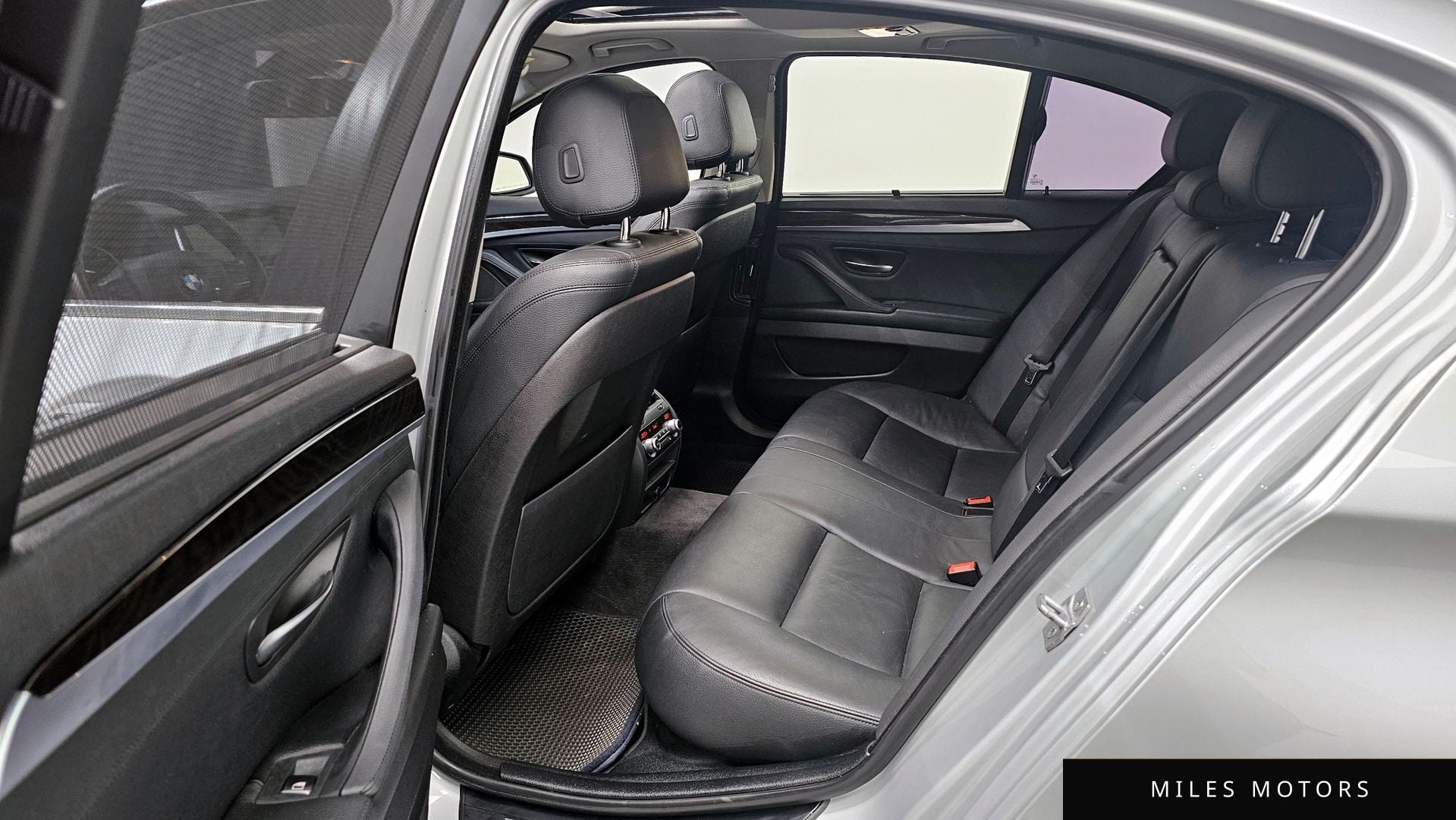 BMW 5시리즈 (F10) 2014 — миниатюра 13