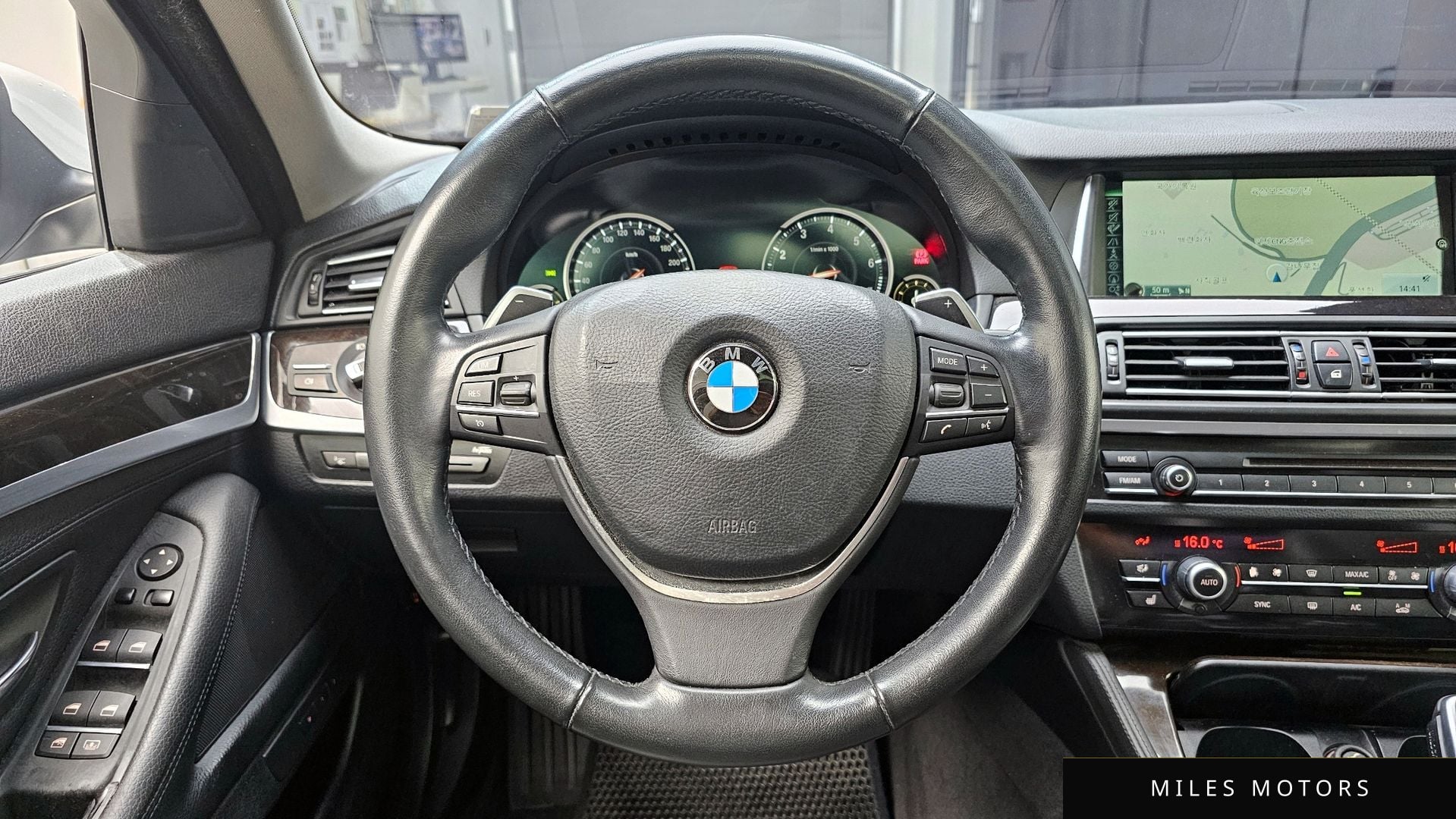 BMW 5시리즈 (F10) 2014 — миниатюра 14