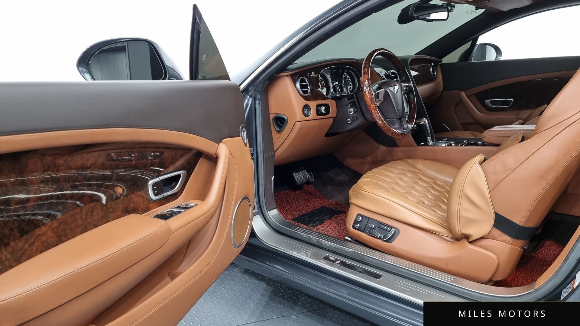 Bentley 컨티넨탈 GT 2014 — миниатюра 10