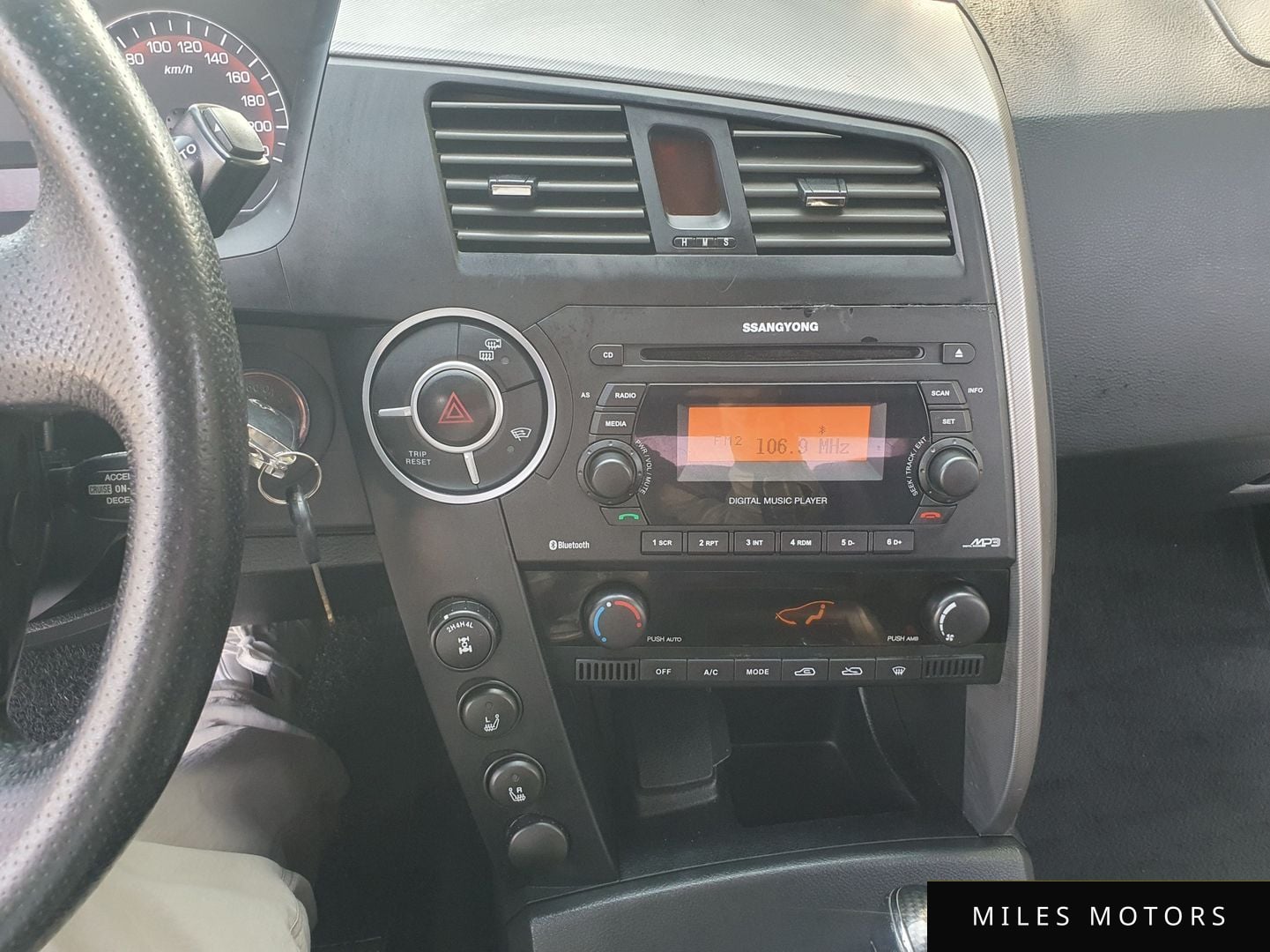 KG Mobility KORANDO 2013 — миниатюра 15