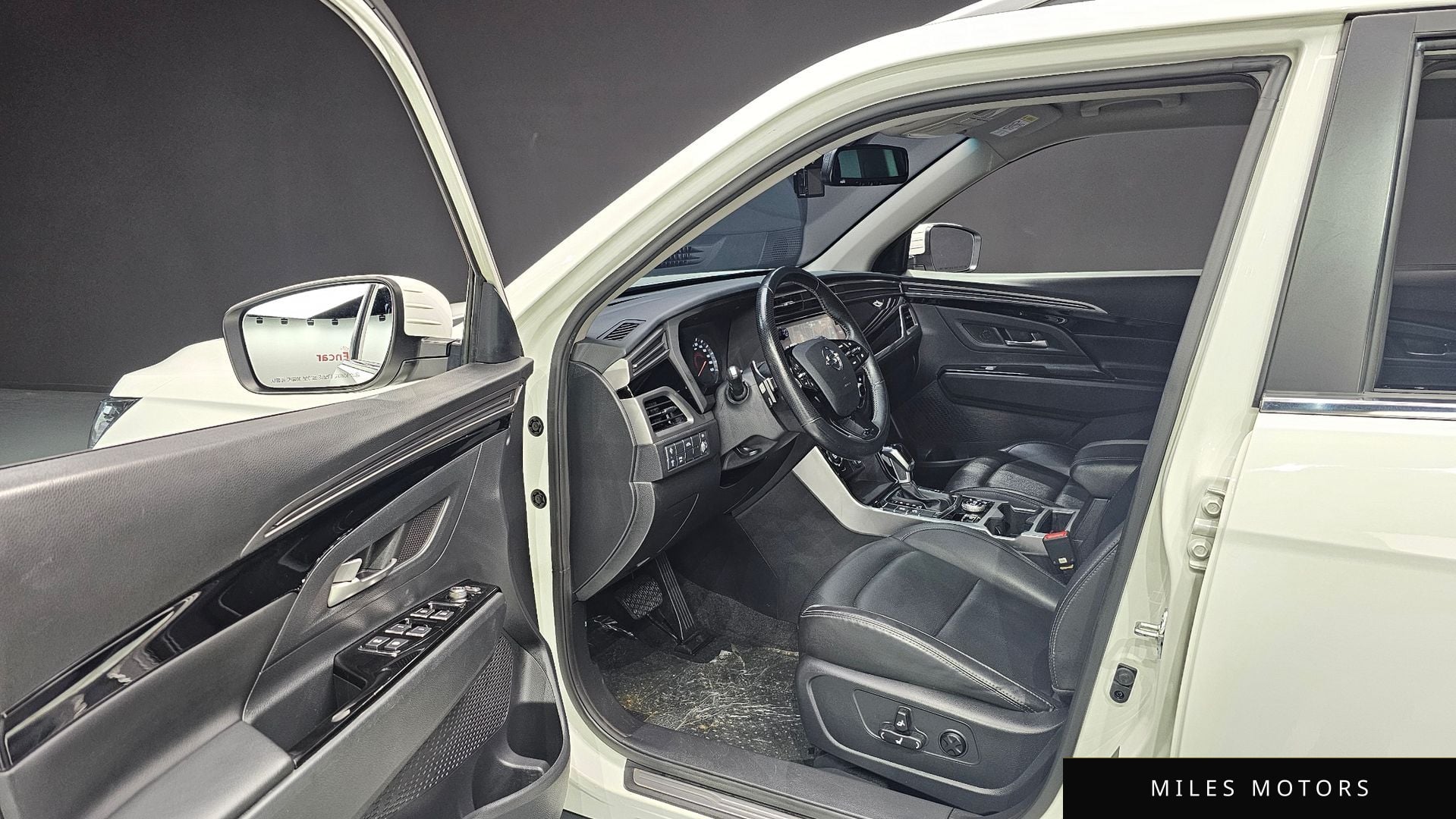 KG Mobility Beautiful Korando 2023 — миниатюра 8