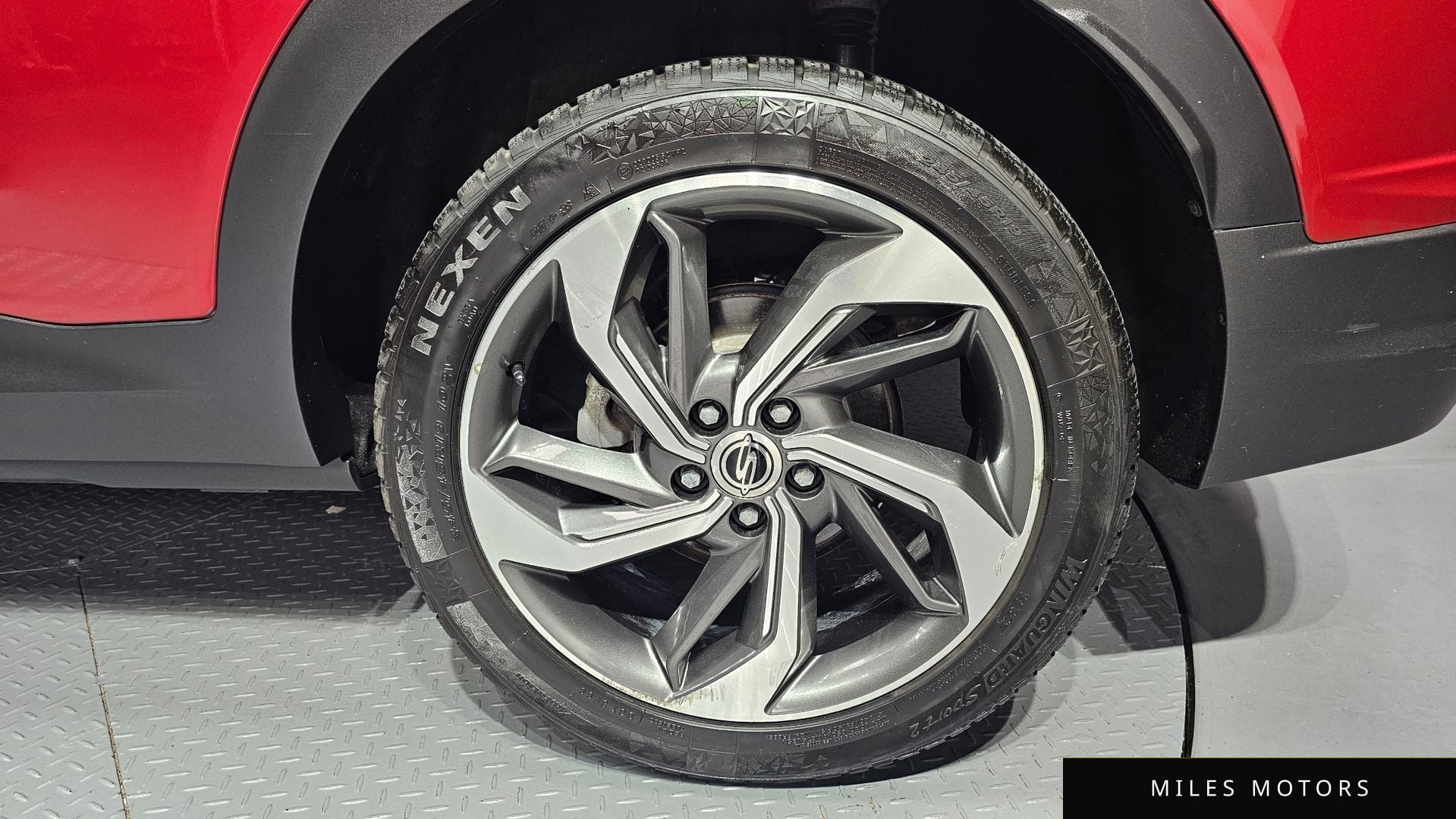KG Mobility Beautiful Korando 2021 — миниатюра 5