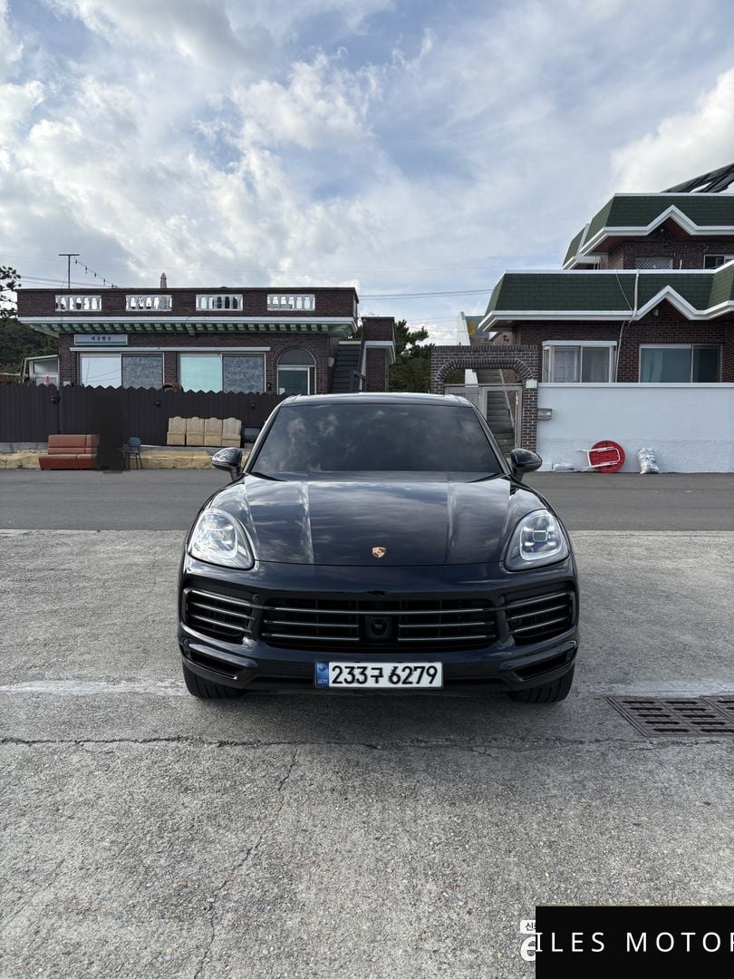 Porsche Cayenne 2019 — миниатюра 3
