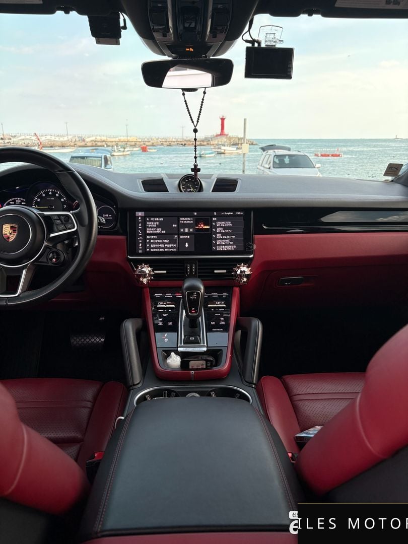 Porsche Cayenne 2019 — миниатюра 7