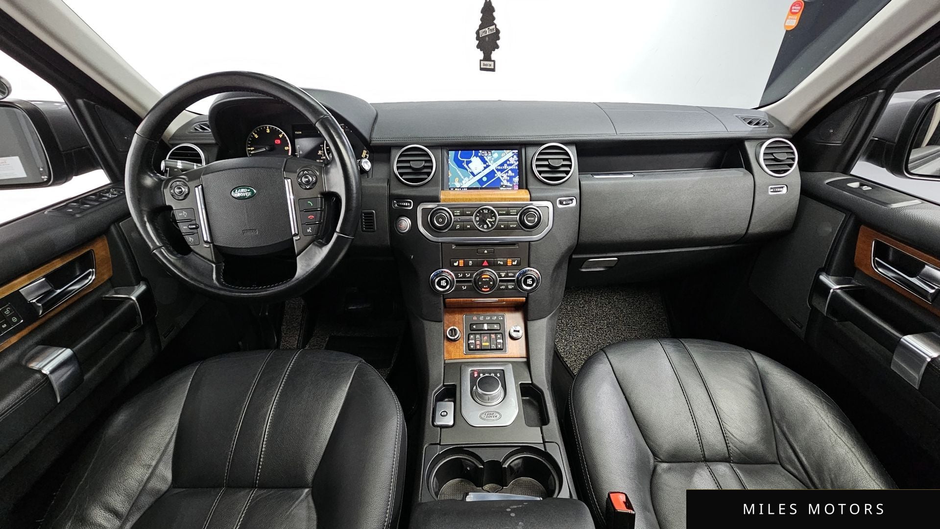 Land Rover Discovery 2012 — миниатюра 7