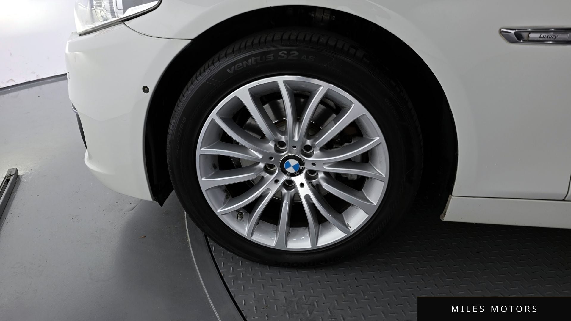 BMW 5 Series (F10) 2016 — миниатюра 5