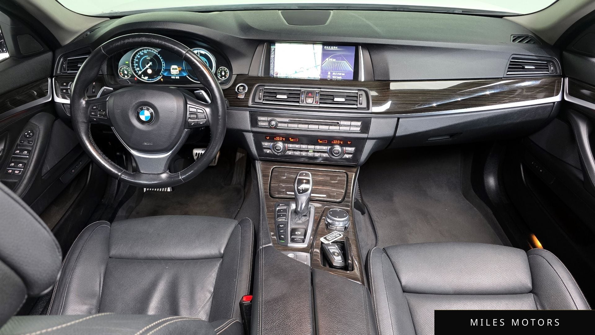 BMW 5 Series (F10) 2016 — миниатюра 7