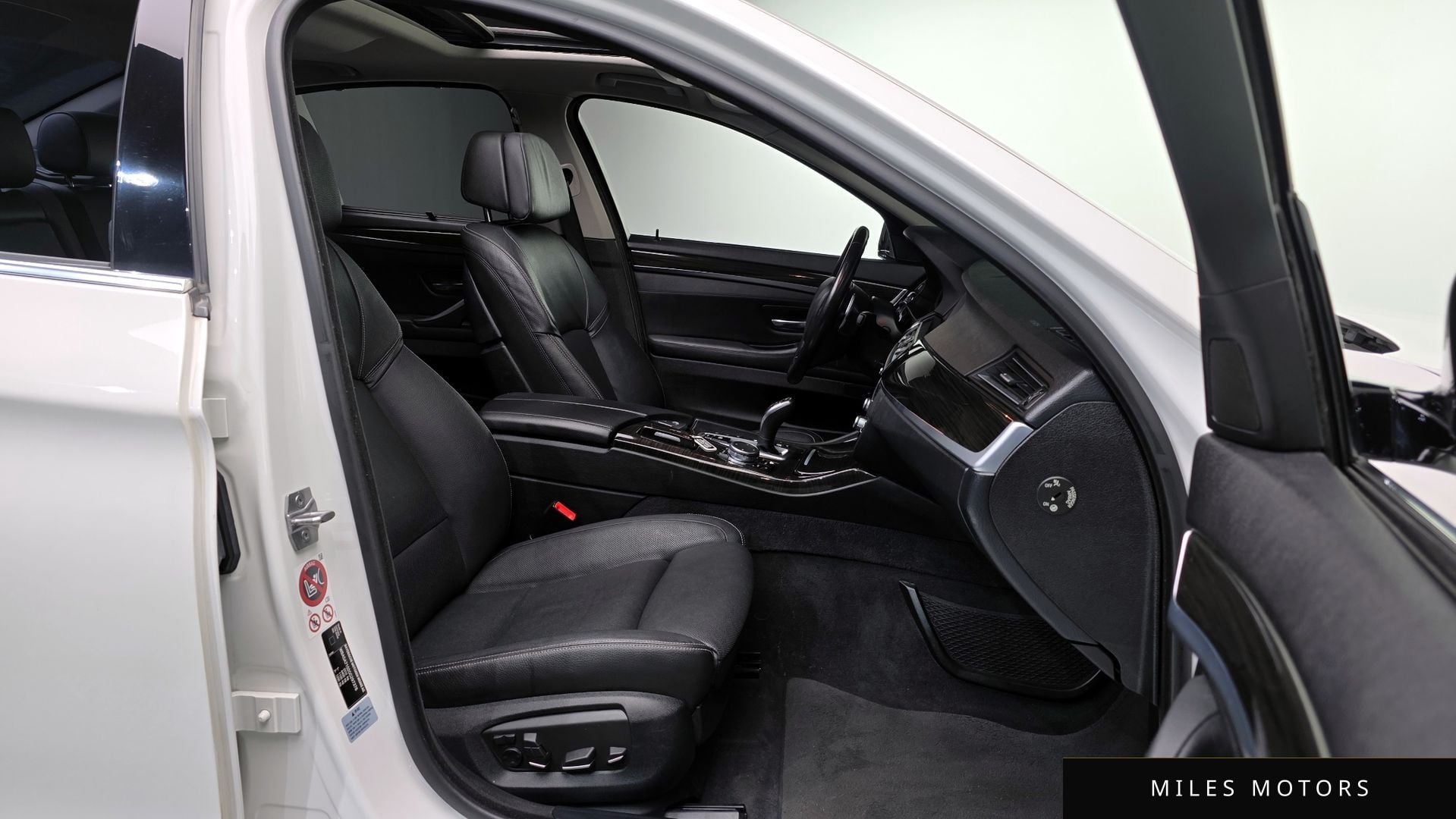 BMW 5 Series (F10) 2016 — миниатюра 10