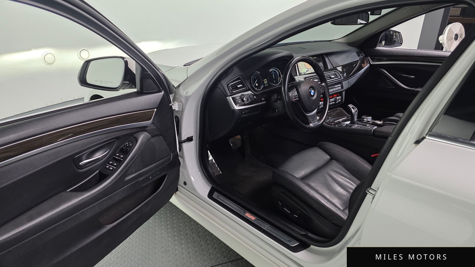 BMW 5 Series (F10) 2016 — миниатюра 11