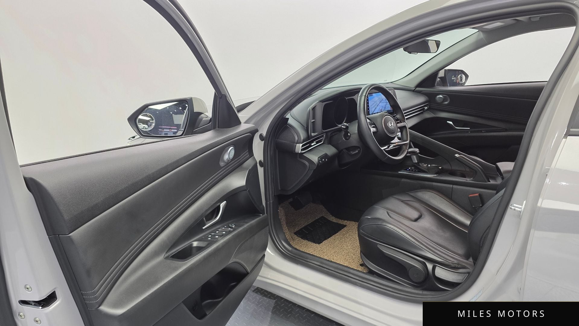 Hyundai AVANTE 2021 — миниатюра 11