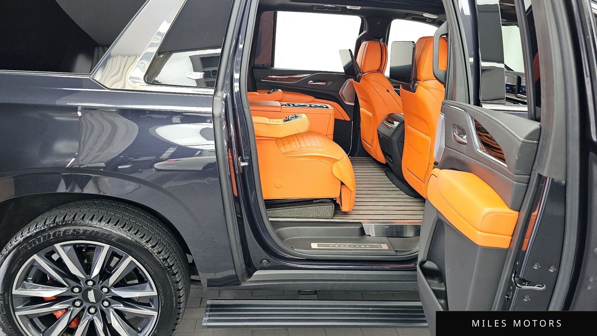 Cadillac Escalade 2022 — миниатюра 12