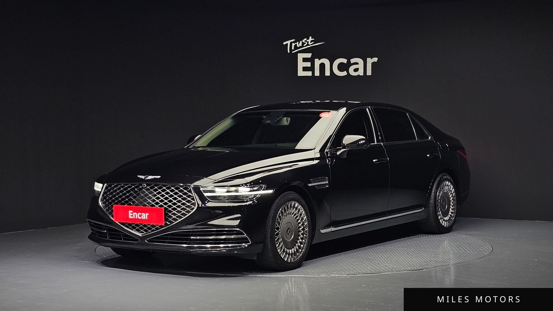 Genesis G90 2021 — фото 1 из 12