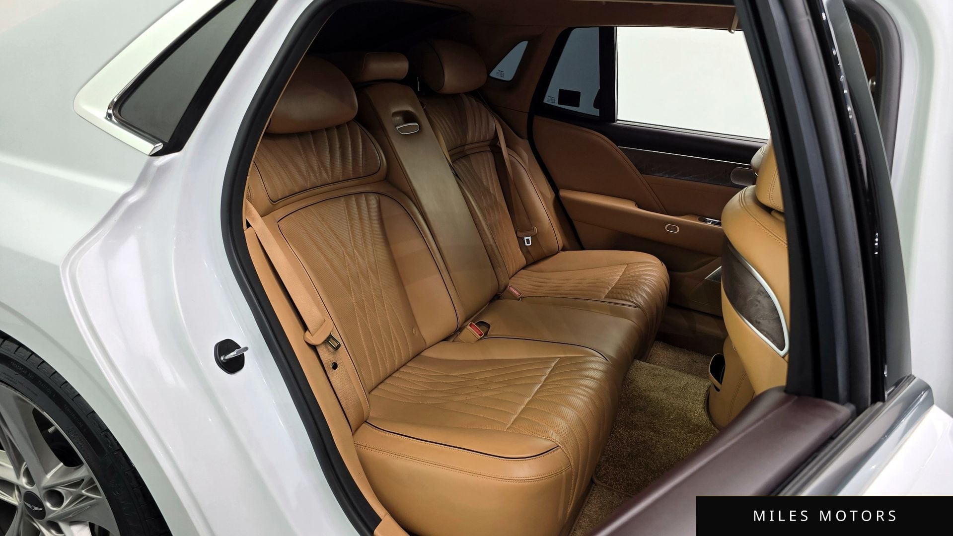 Genesis G90 (RS4) 2022 — миниатюра 12
