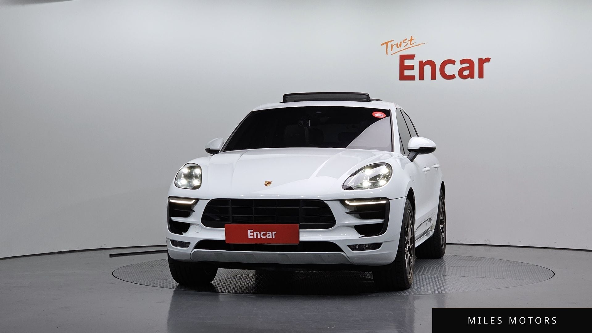 Porsche Macan 2018 — миниатюра 3