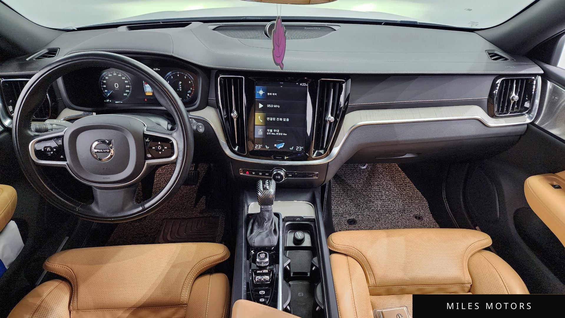 Volvo V60 2020 — миниатюра 7