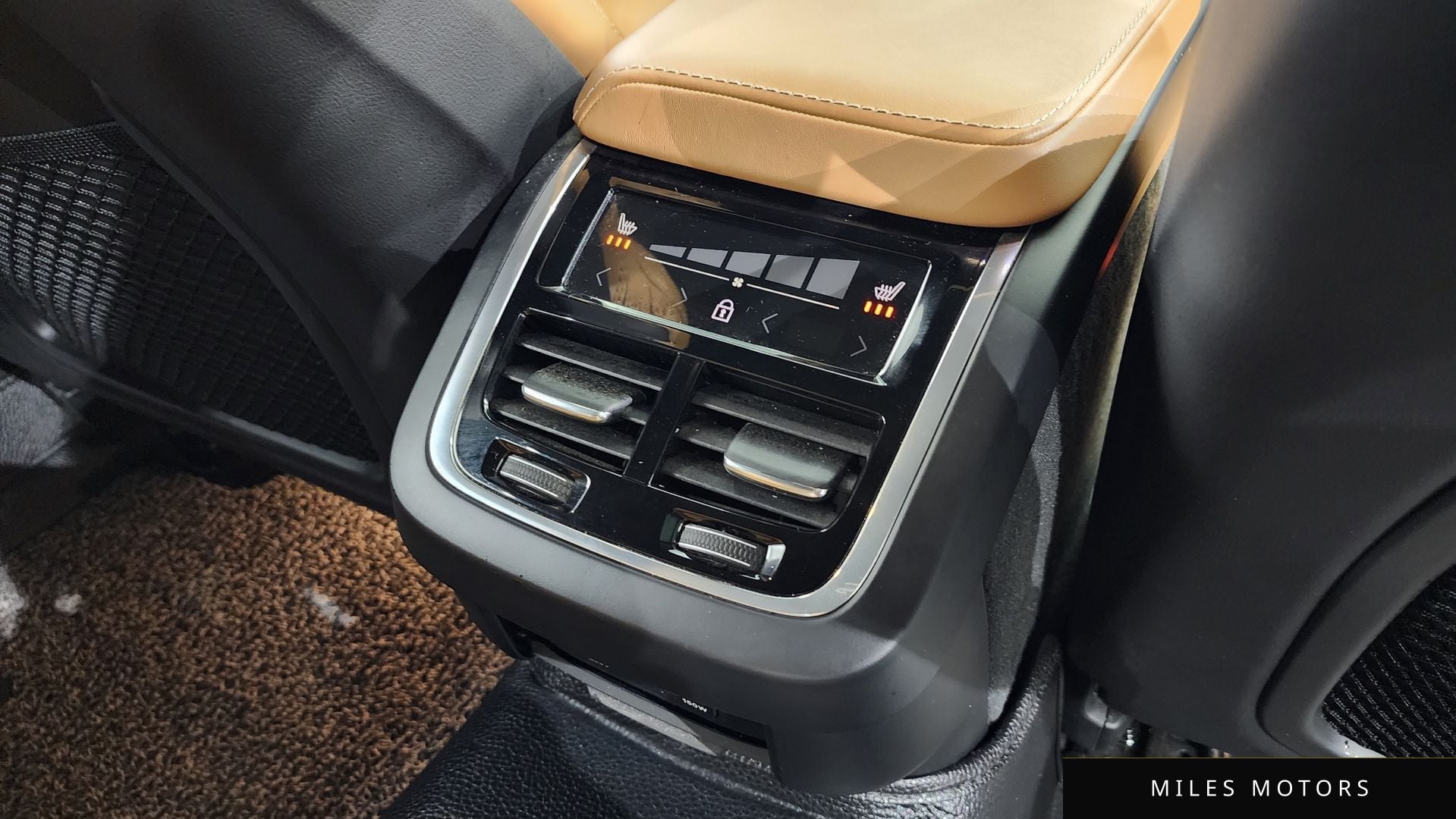 Volvo V60 2020 — миниатюра 18
