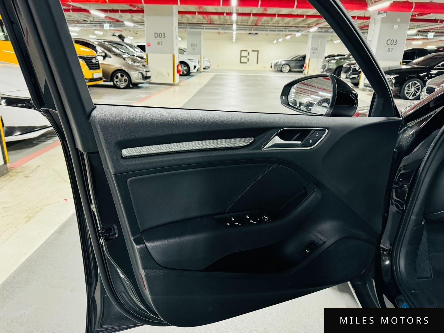 Audi A3 2018 — миниатюра 10